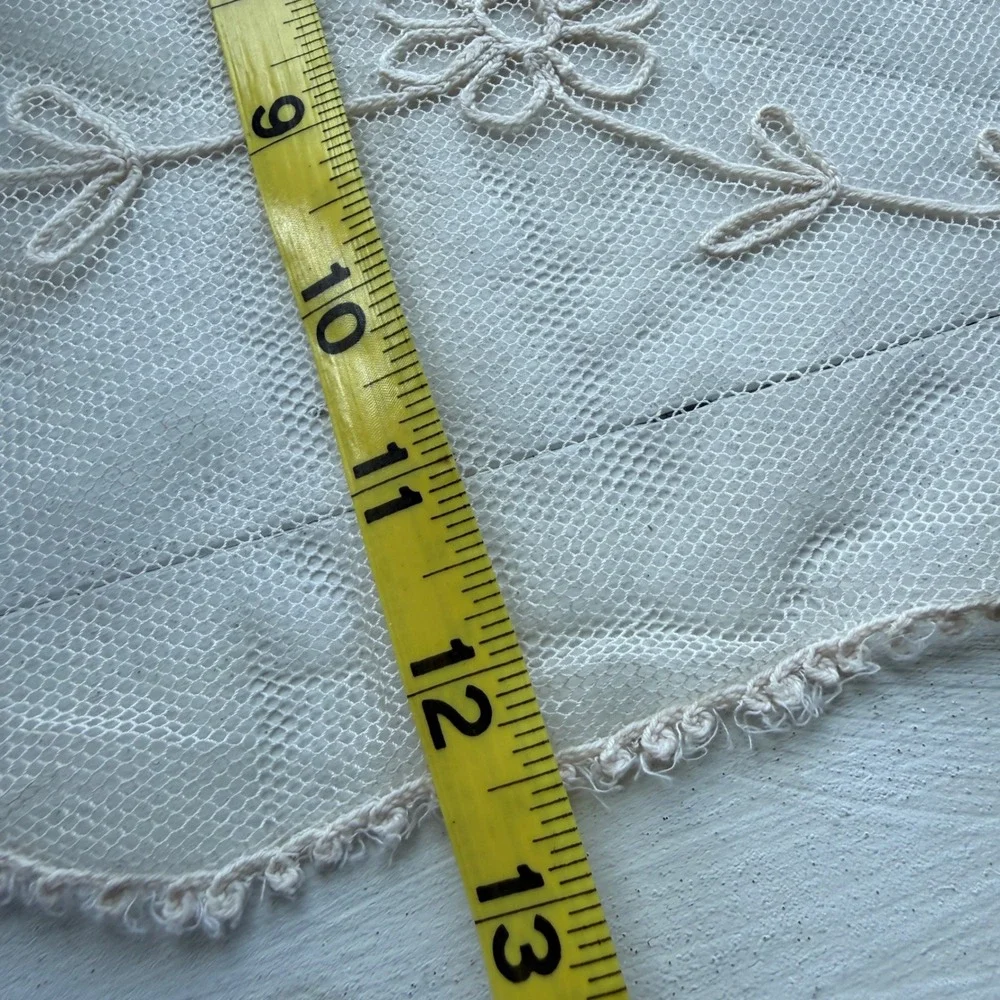 Antique Embroidered Net Lace Dresser Scarf Table Runner Floral 40
